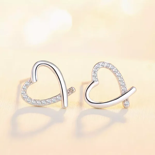 Wholesale 925 Sterling Silver czDiamond Heart Stud Earrings Supplier - 3