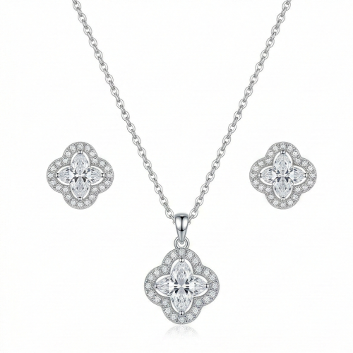 LUXE collection – Quatrefoil Halo Pendant Necklace and Earrings Set High Polish Finish – Premium 925 Silver Fine Jewellery