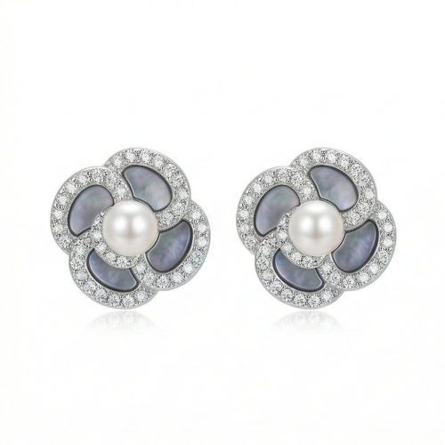 LUXE collection – High Polish Pearl Center Floral Stud Earrings Jewellery for Women