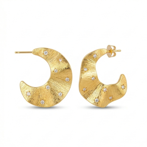 LUXE collection – Gold Plated Textured Crescent Moon Earrings Bohemian Jewellery